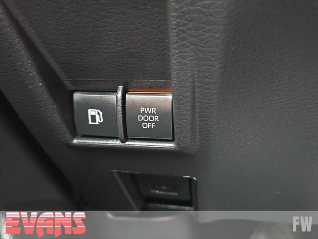 New 2026 Toyota Sienna XSE image 18