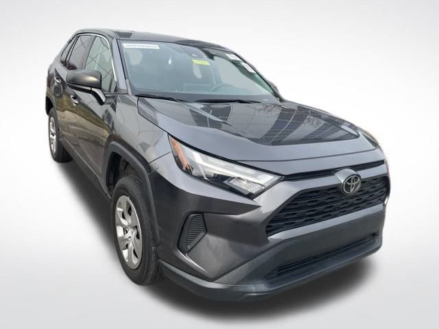 Used 2023 Toyota RAV4 LE image 9