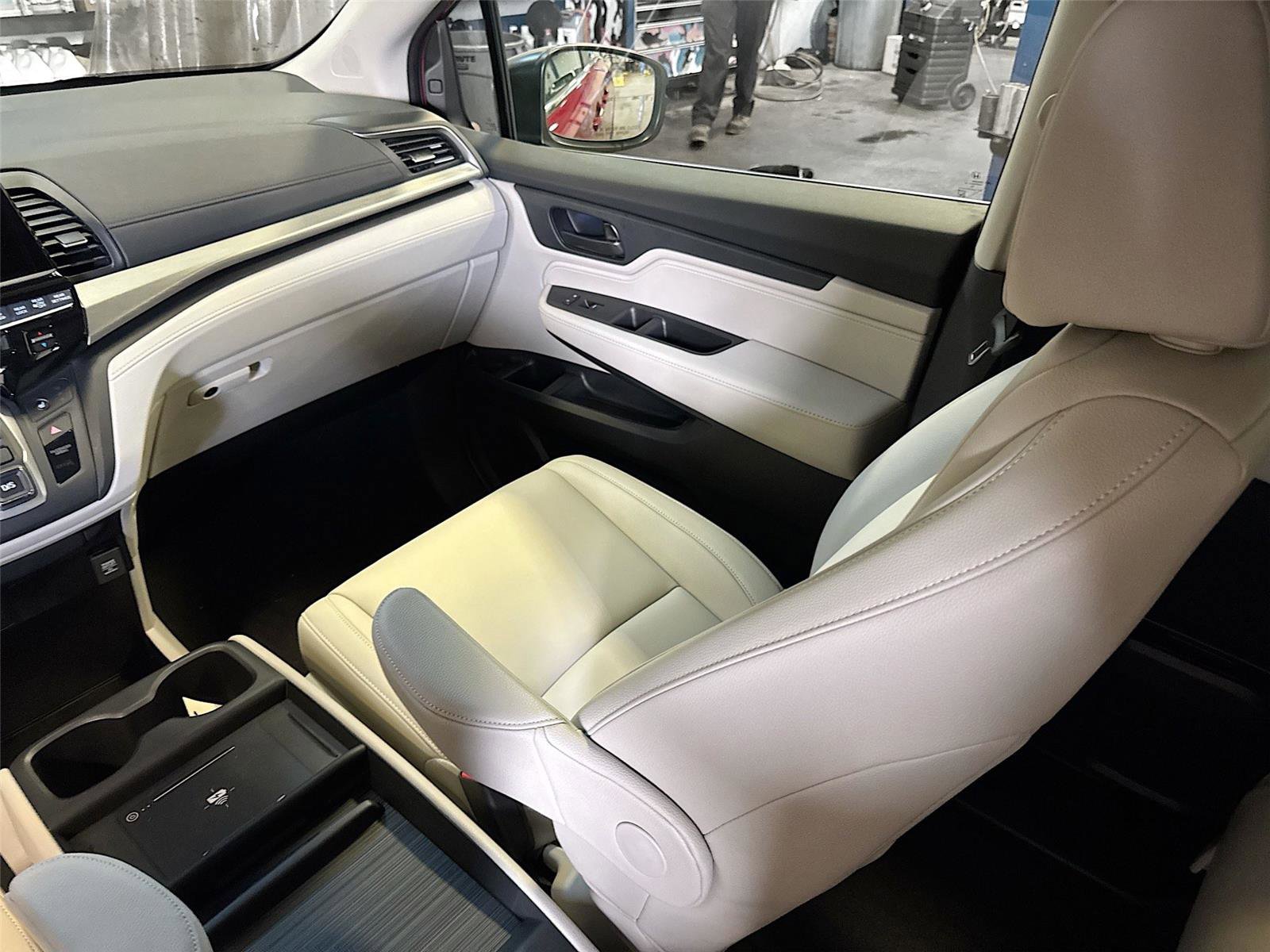 New 2026 Honda Odyssey EX-L image 24