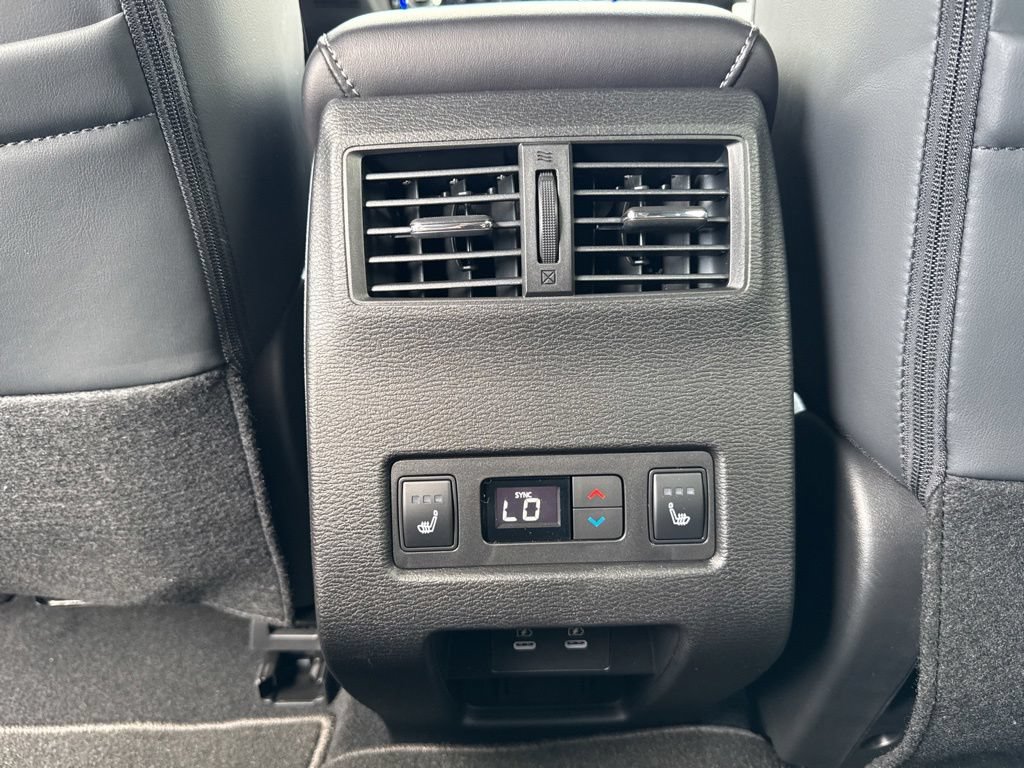 New 2026 Mitsubishi Outlander SEL AWD/4WD image 29
