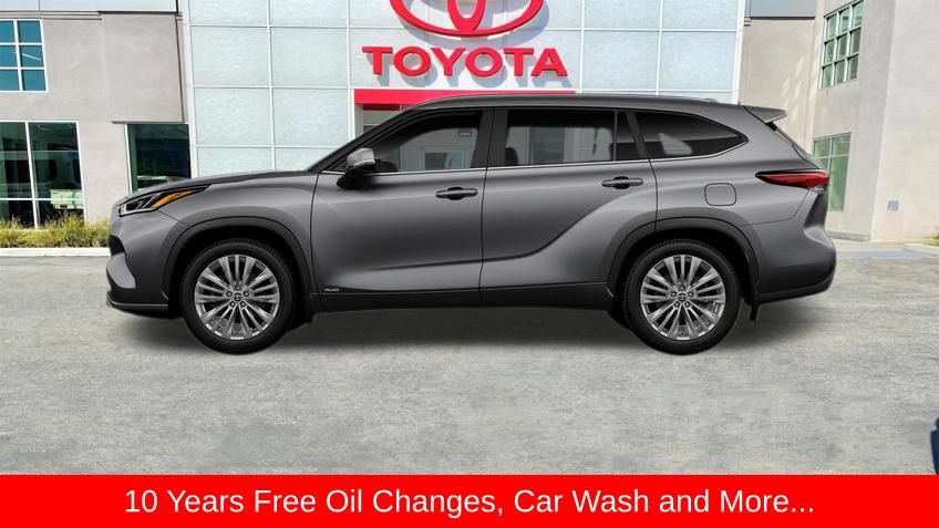 New 2026 Toyota Highlander Platinum AWD/4WD image 16