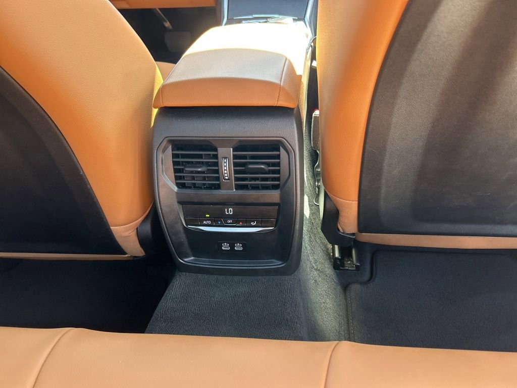 Used 2025 BMW 330i xDrive Sedan image 30