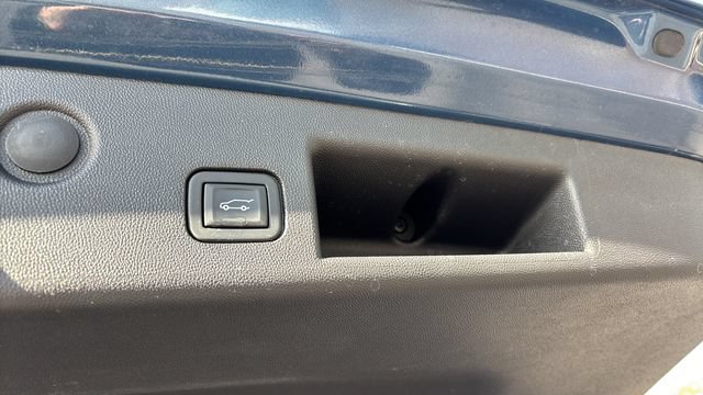 Used 2024 Chevrolet Equinox LT FWD image 35