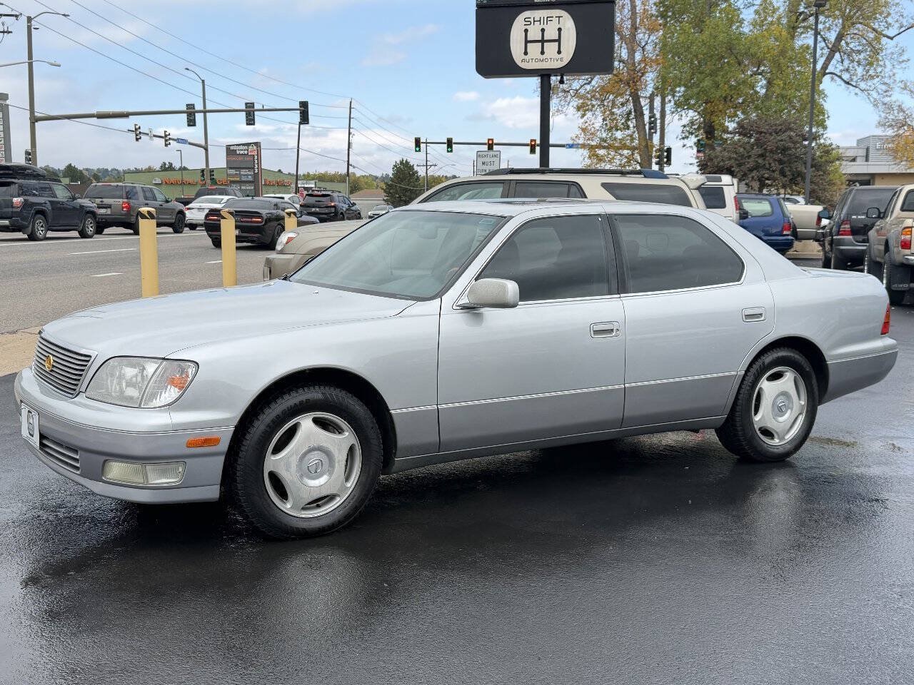 Used 1998 Lexus LS 400 RWD image 4