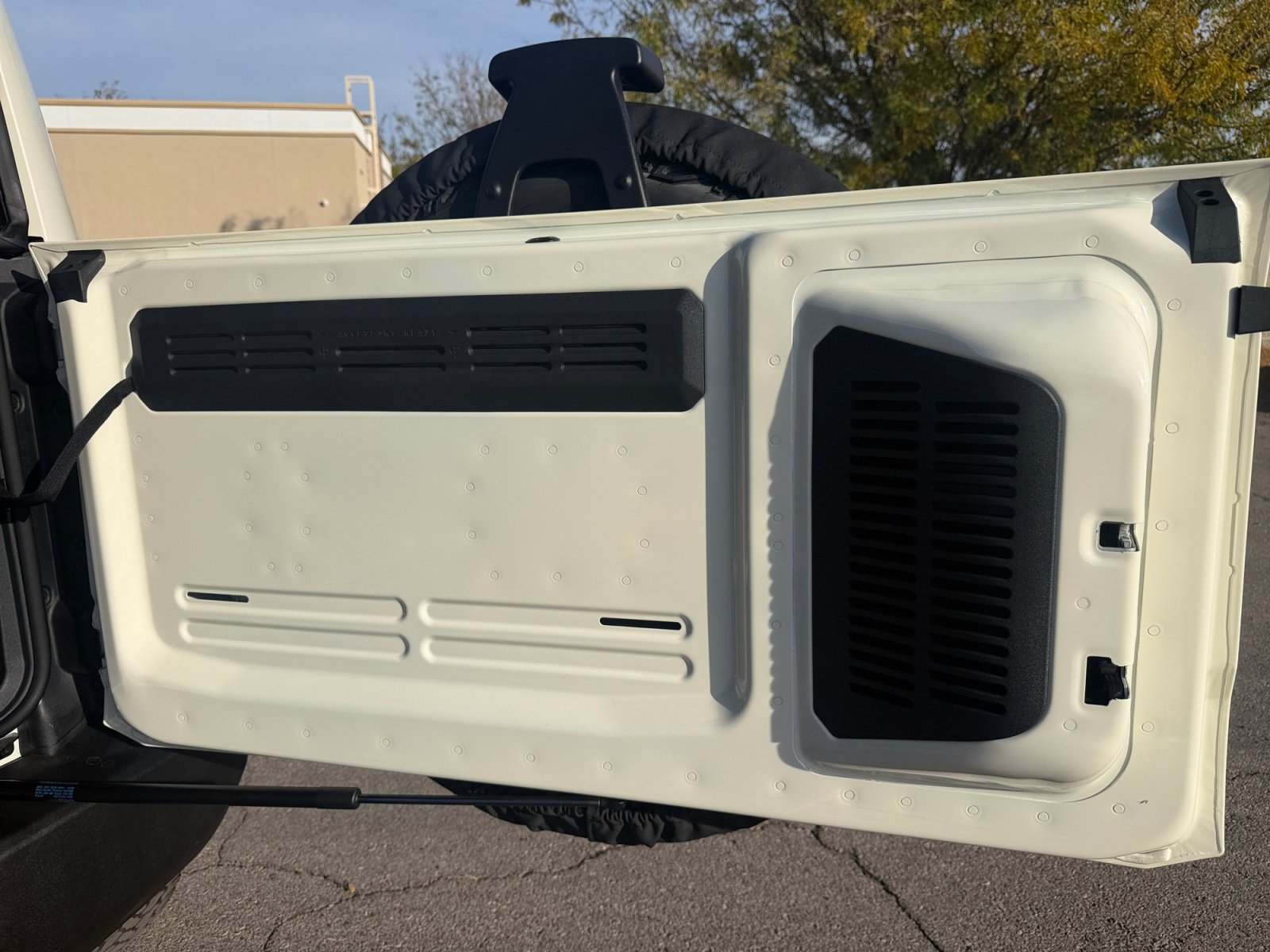 New 2026 Ford Bronco Outer Banks w/ Sasquatch Package AWD/4WD image 16