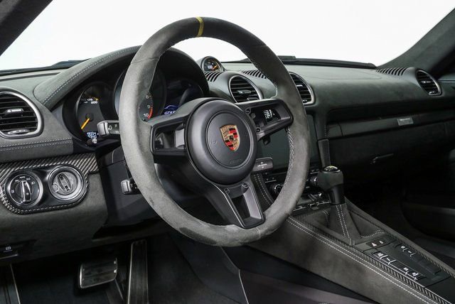 Used 2024 Porsche 718 Cayman GT4 RS RWD image 4