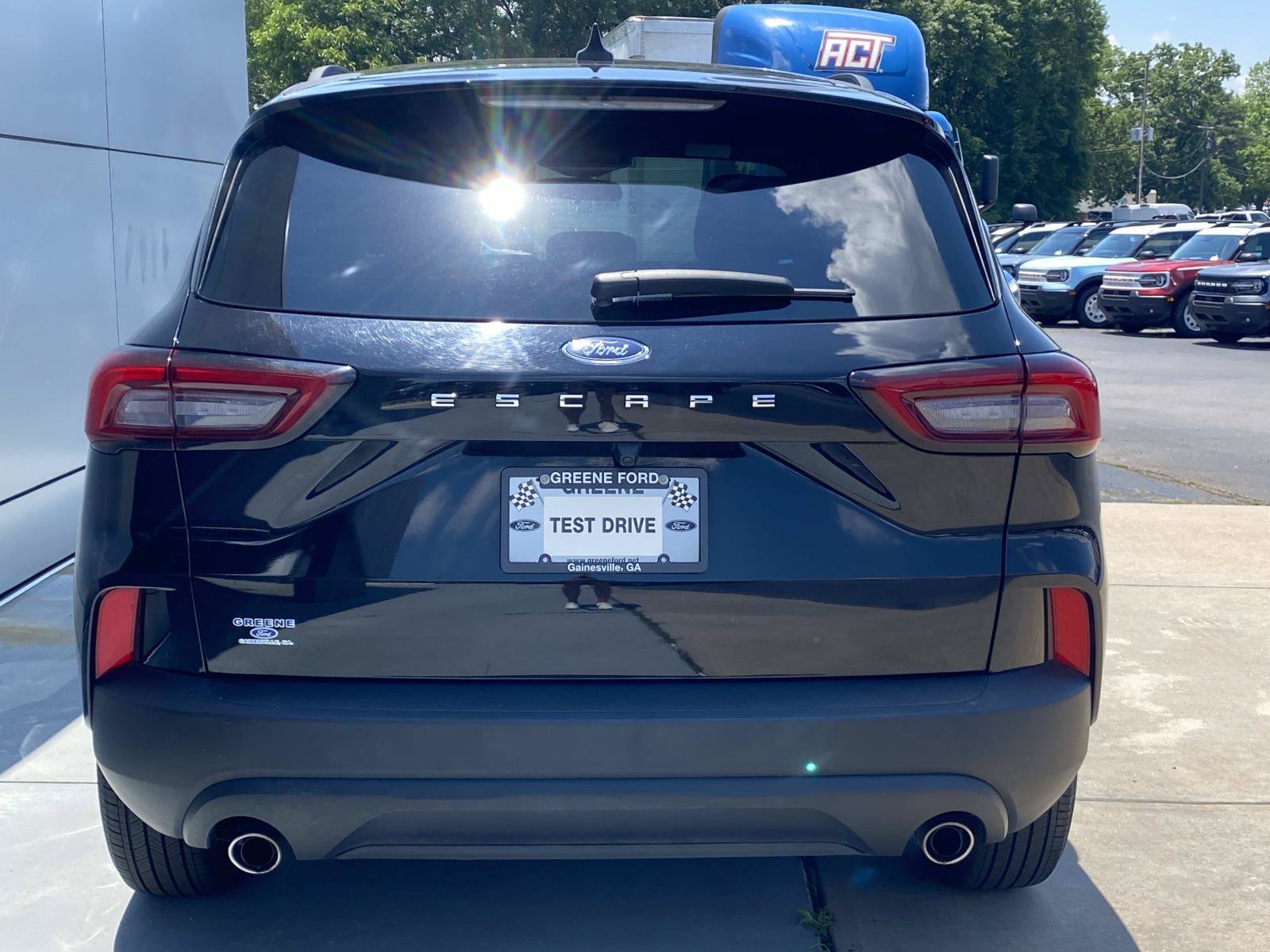 Used 2025 Ford Escape ST-Line FWD image 5
