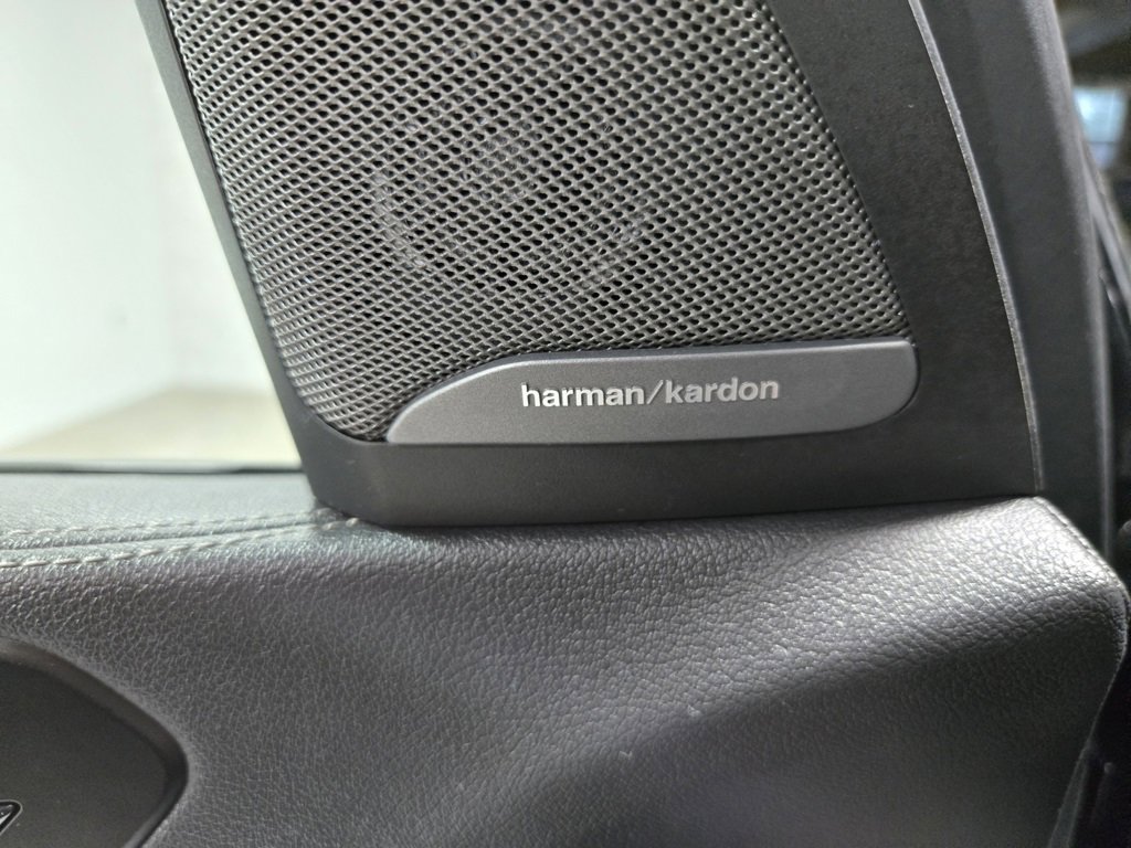 Used 2023 BMW X5 M50i w/ Executive Package image 10