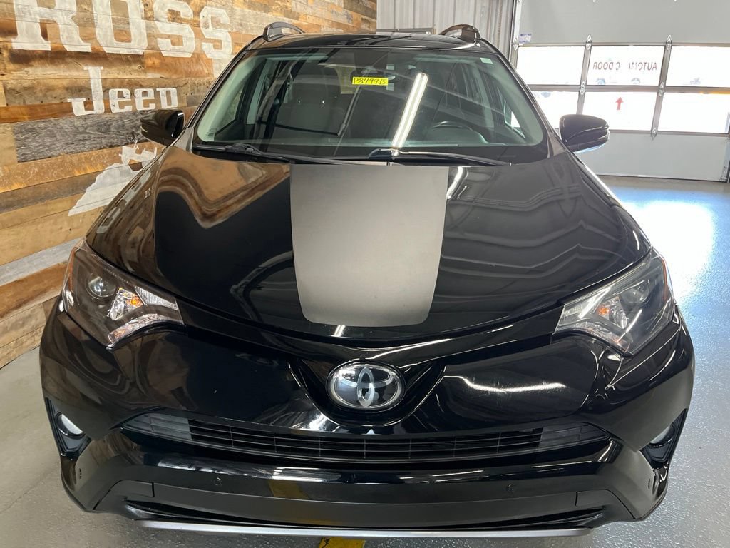 Used 2018 Toyota RAV4 Adventure AWD/4WD image 7