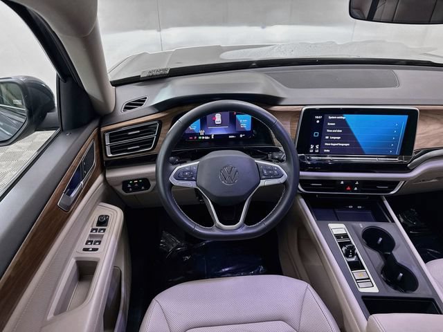 Used 2024 Volkswagen Atlas SE AWD/4WD image 22