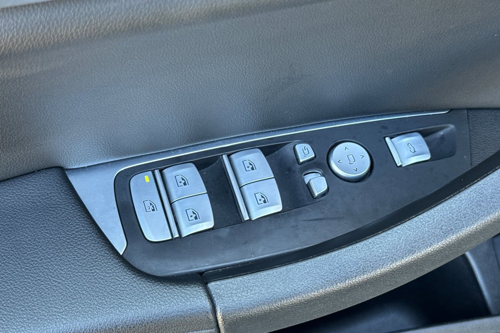 Used 2024 BMW X3 sDrive30i RWD image 13