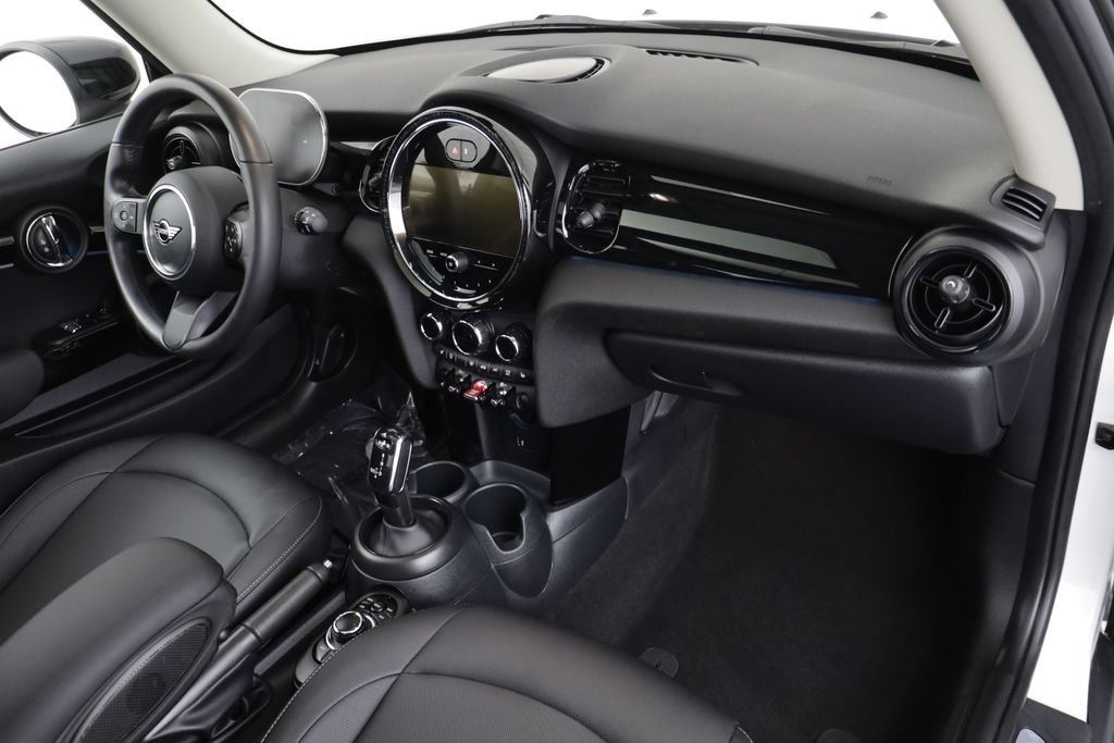 Certified 2024 MINI Cooper 2-Door Hardtop FWD image 20