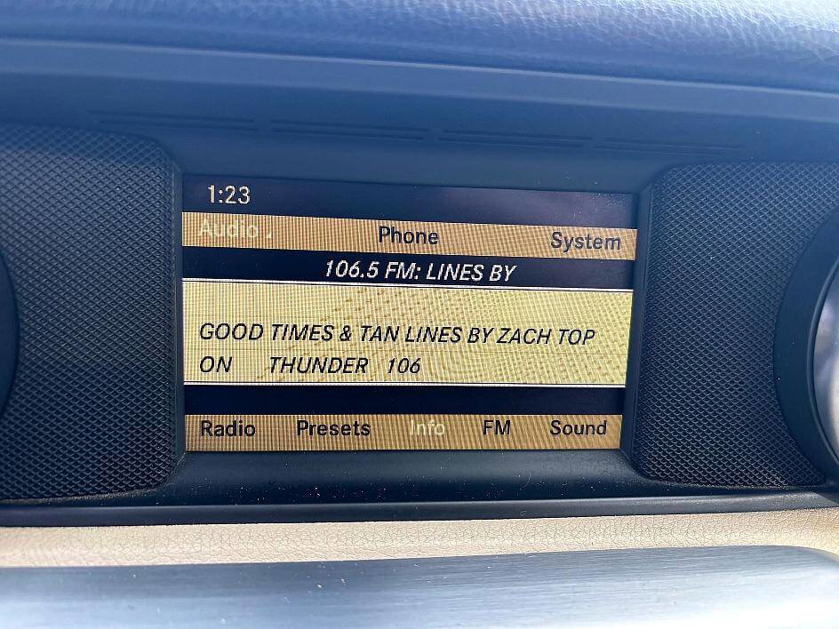 Used 2012 Mercedes-Benz SLK 350 w/ Premium I Pkg image 19