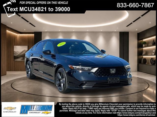 Used 2025 Honda Accord Sport image 1