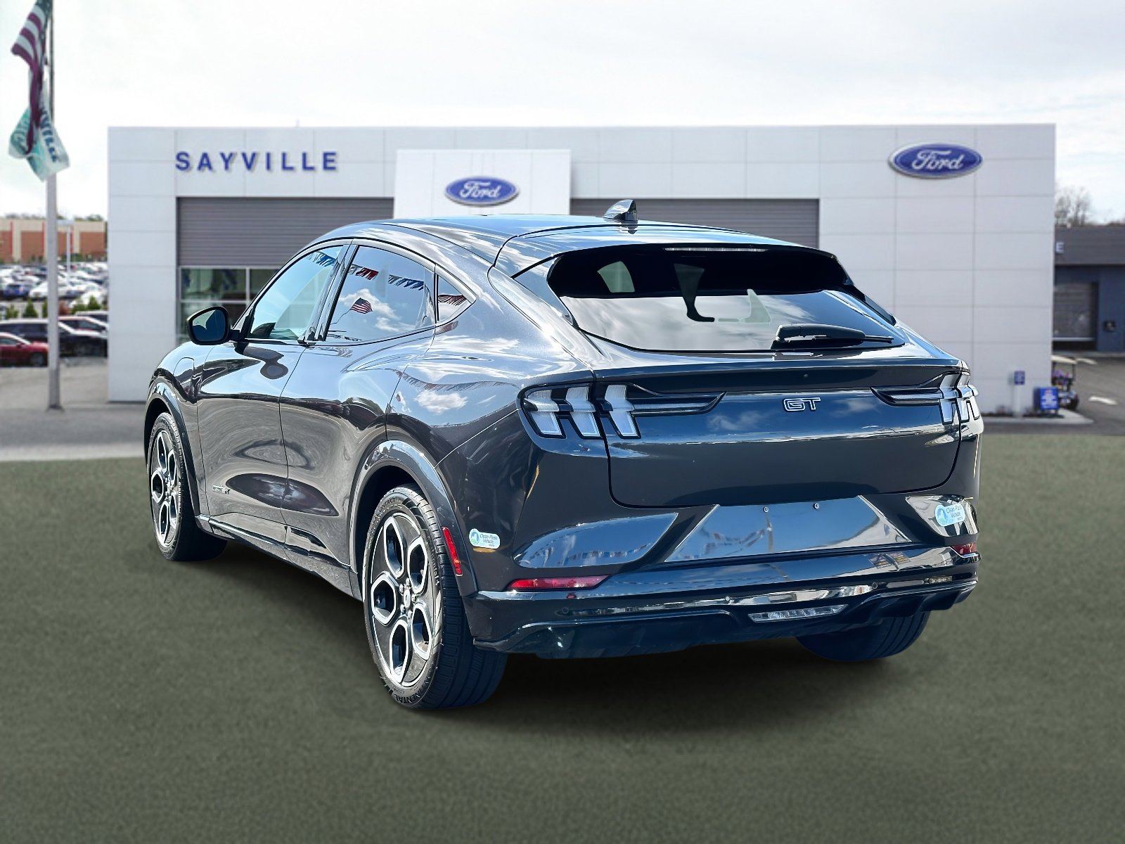 Used 2021 Ford Mustang Mach-E GT image 4