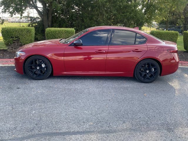 Used 2021 Alfa Romeo Giulia Sprint w/ Nero Edizione RWD image 9