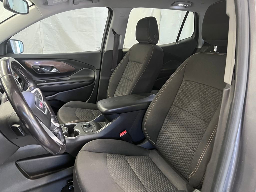 Used 2018 GMC Terrain SLE w/ Driver Convenience Package image 16