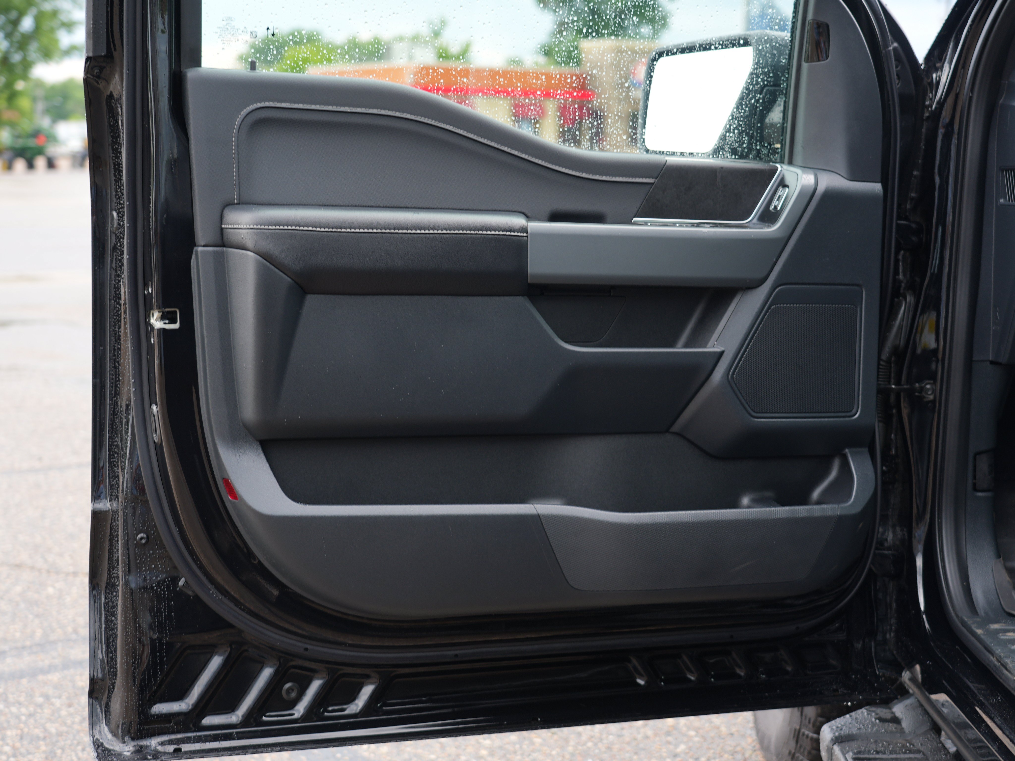 Used 2025 Ford F150 XLT w/ Equipment Group 302A MID AWD/4WD image 17