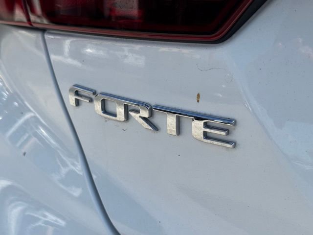 Certified 2021 Kia Forte LXS FWD image 11