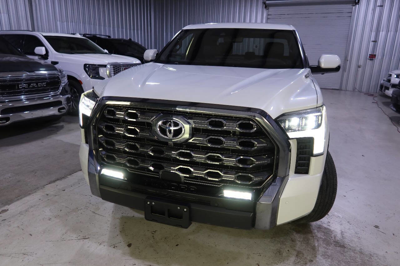 Used 2025 Toyota Tundra Platinum AWD/4WD image 44