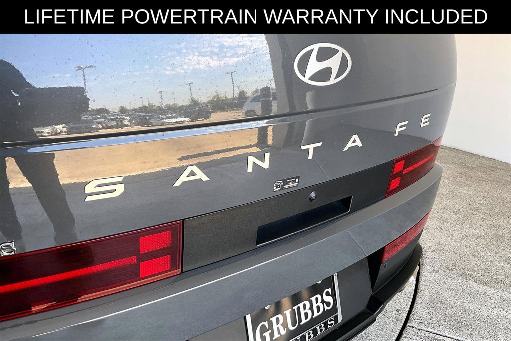 Used 2025 Hyundai Santa Fe SEL FWD image 40