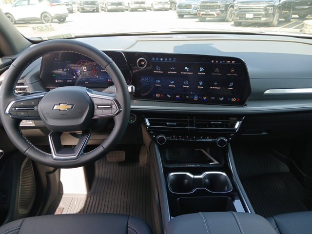 New 2026 Chevrolet Traverse LT w/ Driver Confidence Package AWD/4WD image 7
