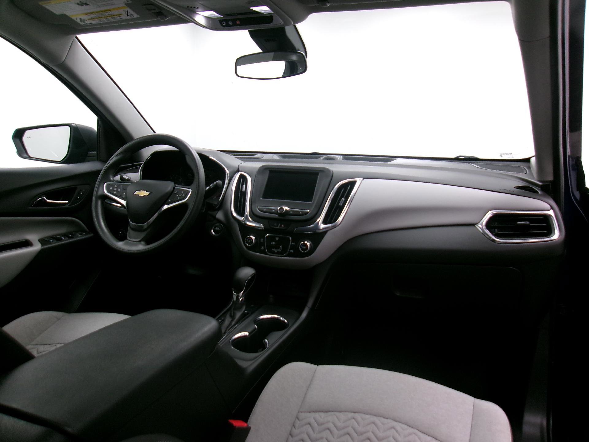Certified 2023 Chevrolet Equinox LS AWD/4WD image 3