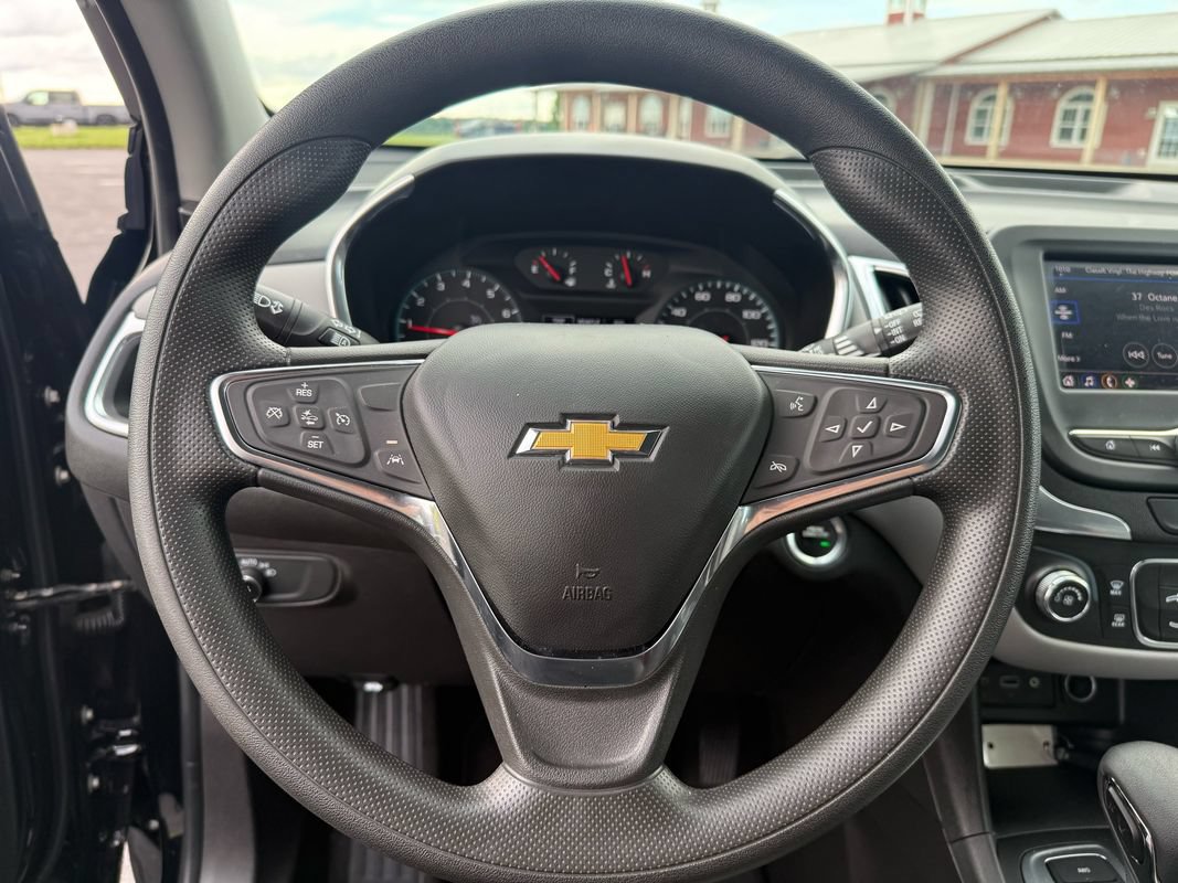 Used 2024 Chevrolet Equinox LS AWD/4WD image 13