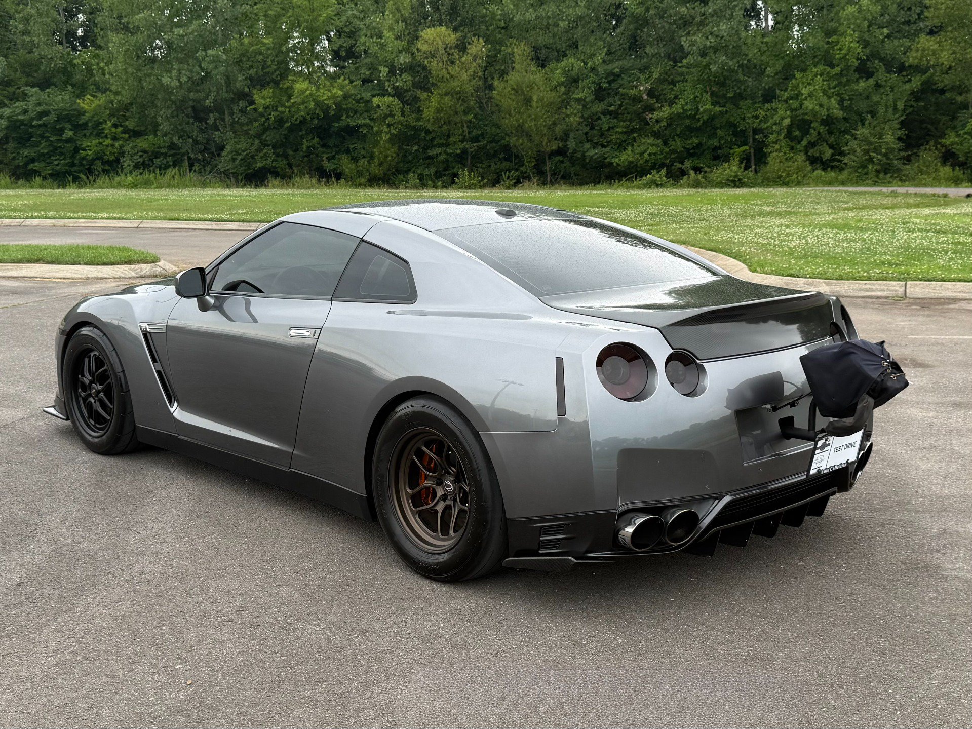 Used 2012 Nissan GT-R Premium AWD/4WD image 4