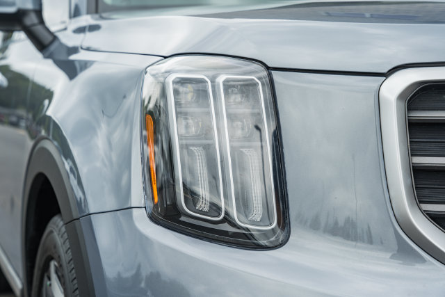 Used 2025 Kia Telluride S AWD/4WD image 18