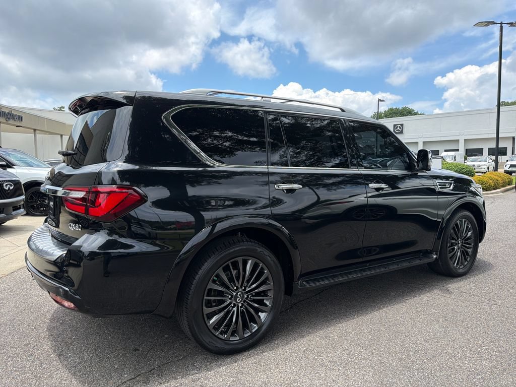 Used 2023 INFINITI QX80 Sensory w/ All-Season Package AWD/4WD image 13
