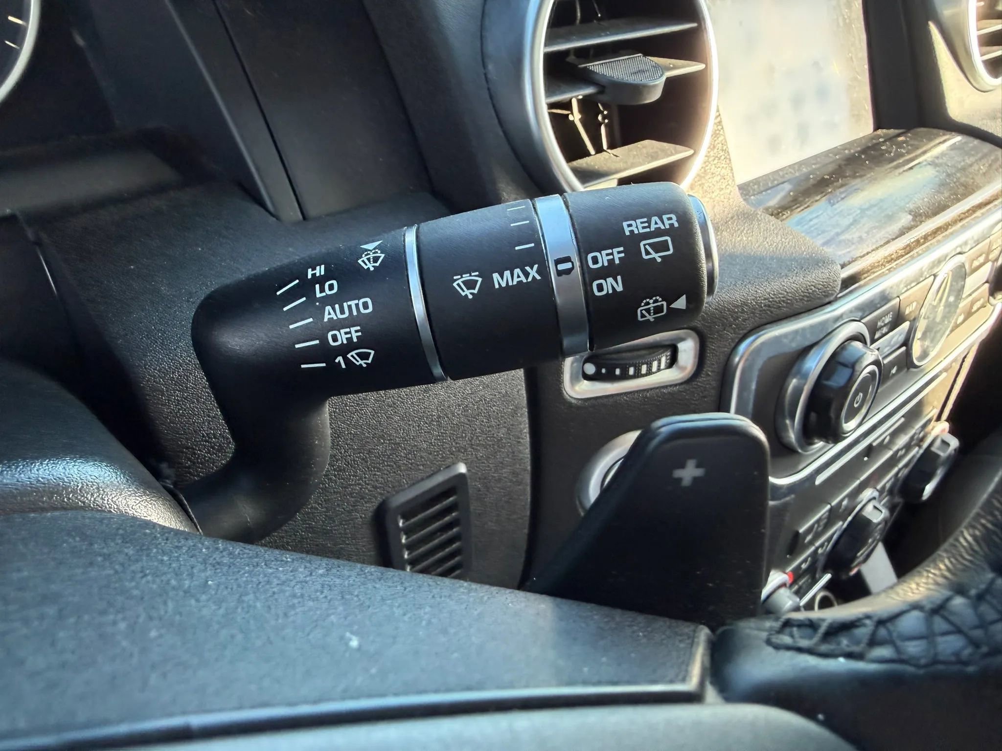Used 2016 Land Rover LR4 HSE Silver Edition AWD/4WD image 54