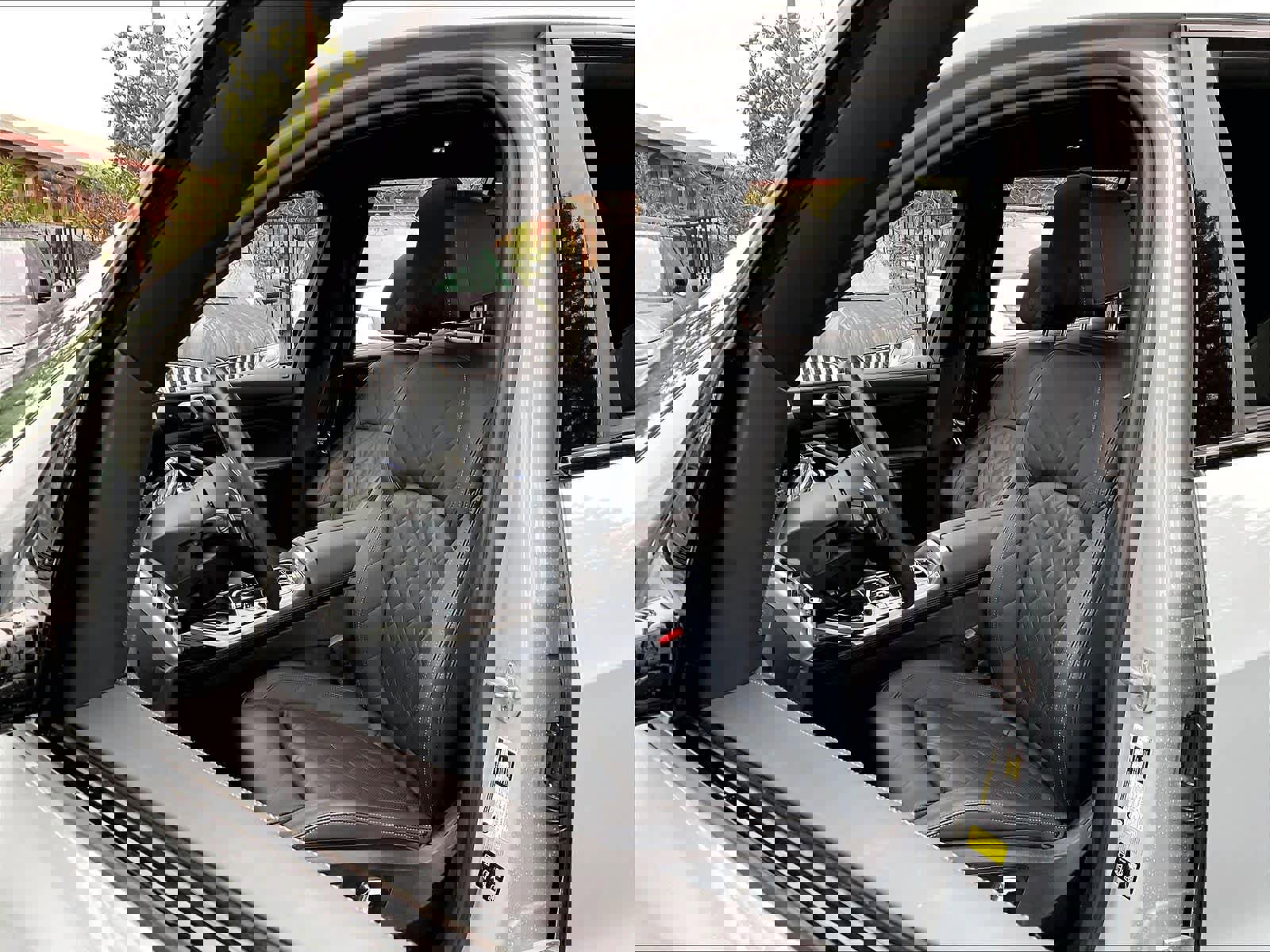 Used 2023 BMW X7 xDrive40i w/ M Sport Package image 27