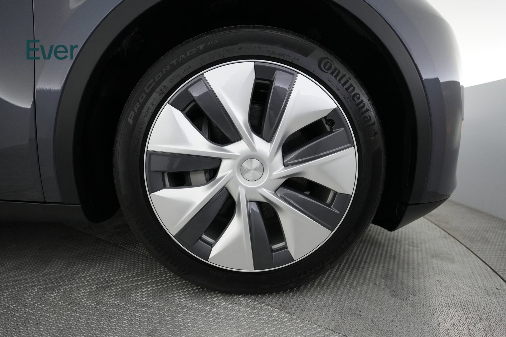 Used 2023 Tesla Model Y Long Range image 20