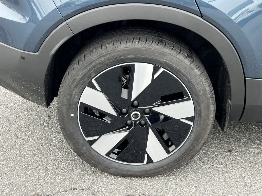 New 2026 Volvo EX40 Plus w/ Protection Package Premier image 6