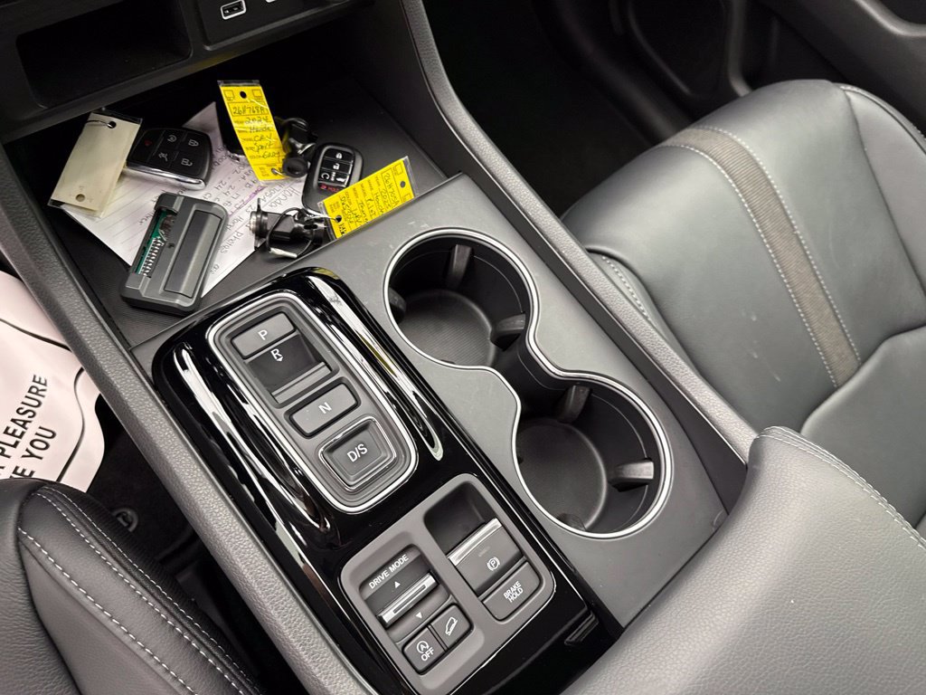 Used 2025 Honda Pilot Touring image 20