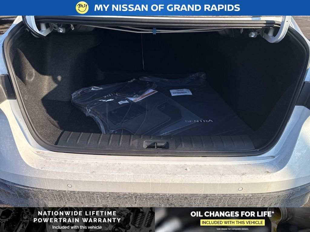 New 2026 Nissan Sentra SL w/ Floor Mat Package image 5