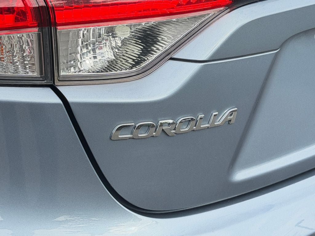 Used 2021 Toyota Corolla LE FWD image 33