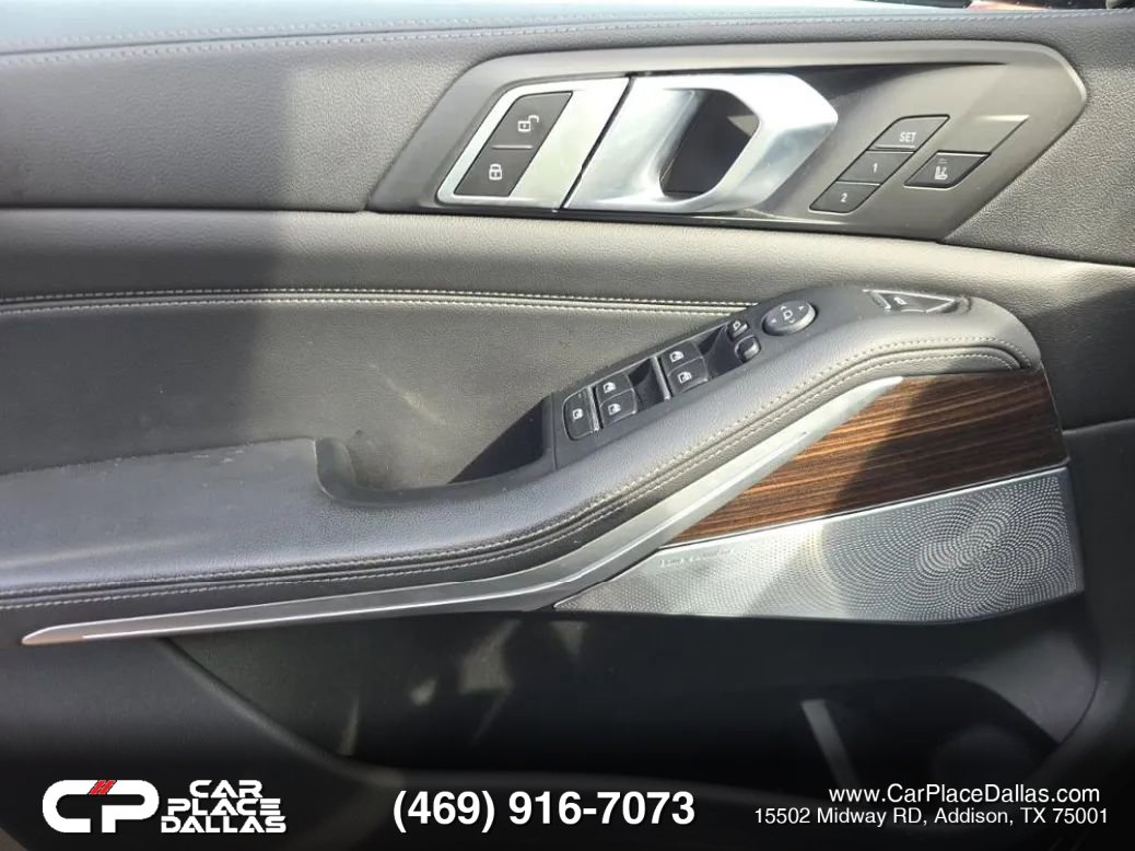 Used 2020 BMW X5 M50i w/ Executive Package image 6