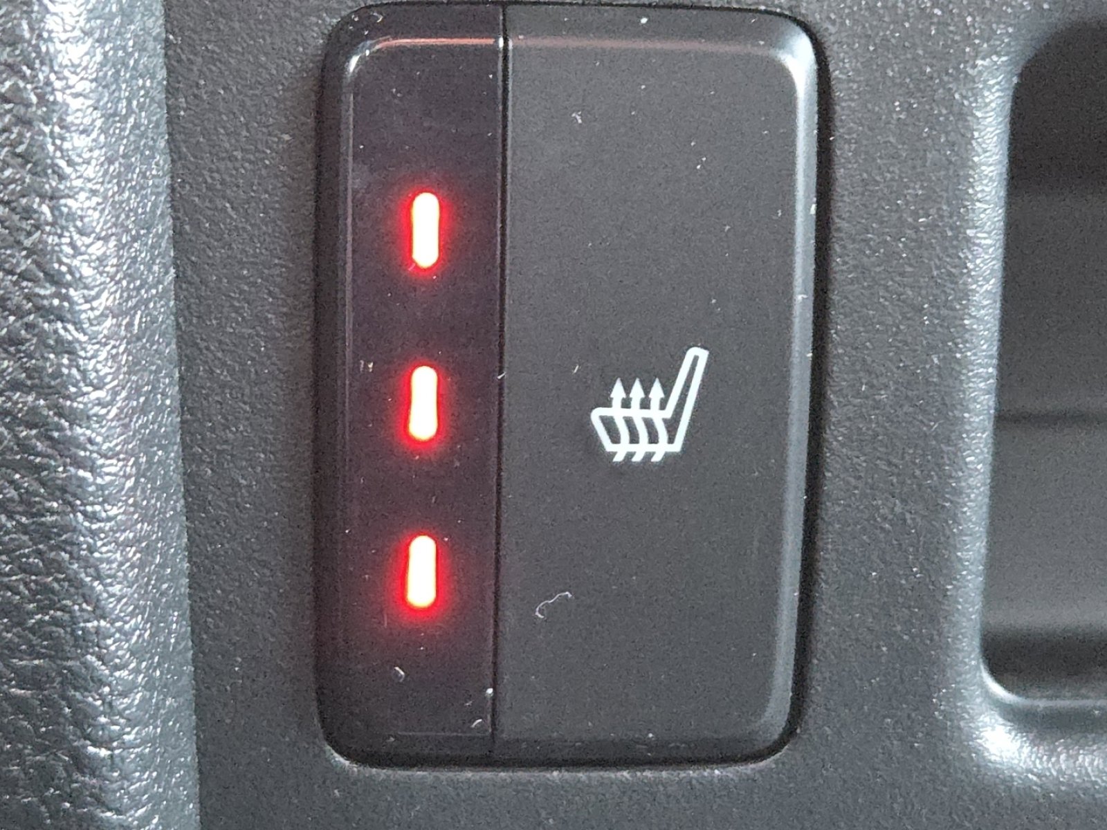 Used 2022 Honda Passport EX-L image 6