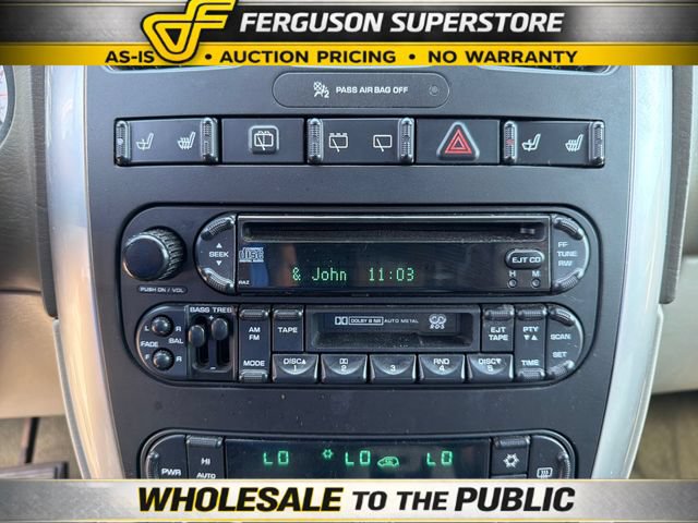 Used 2006 Chrysler Town & Country Touring FWD image 12