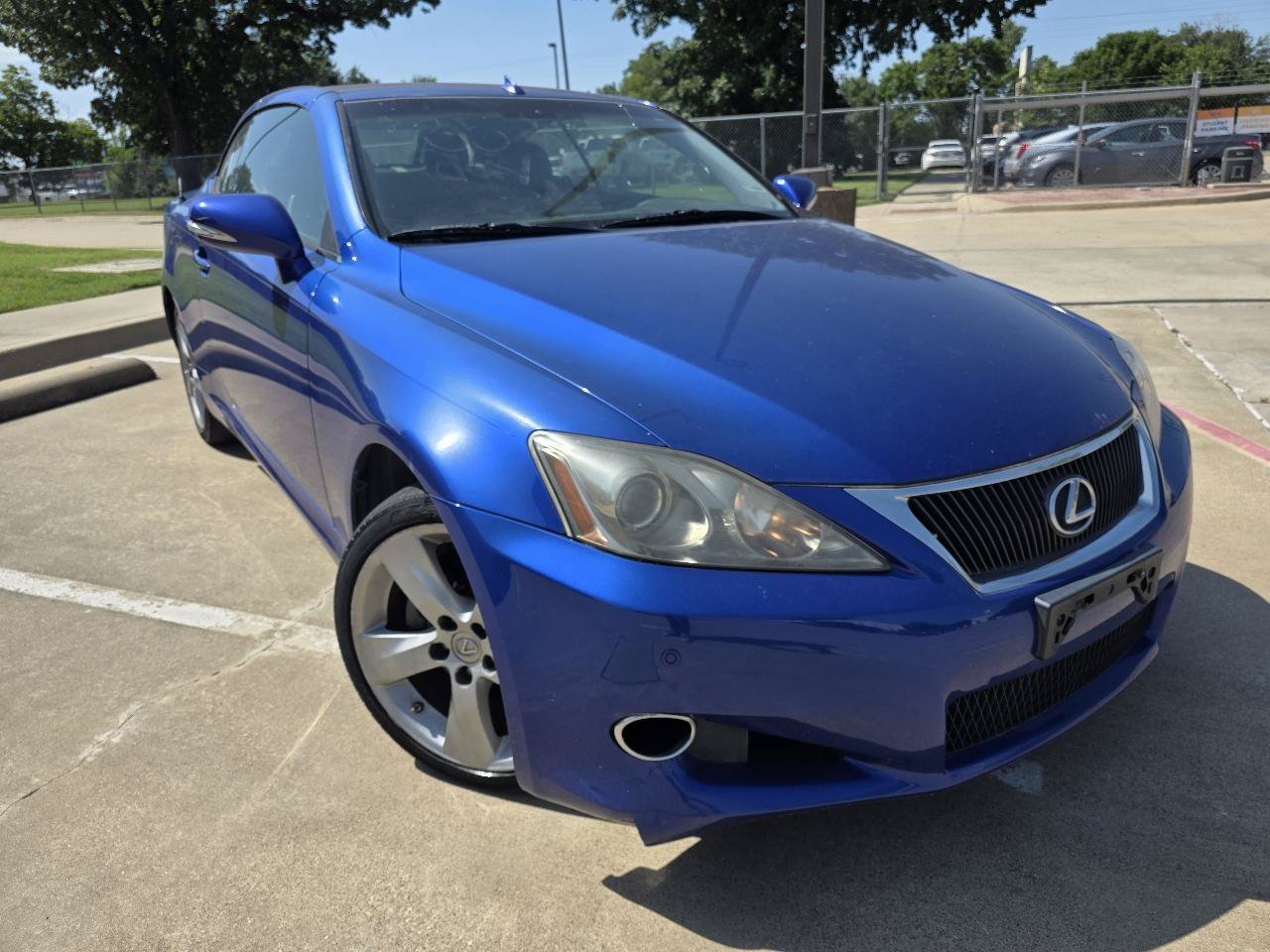 Used 2010 Lexus IS 250C RWD image 2