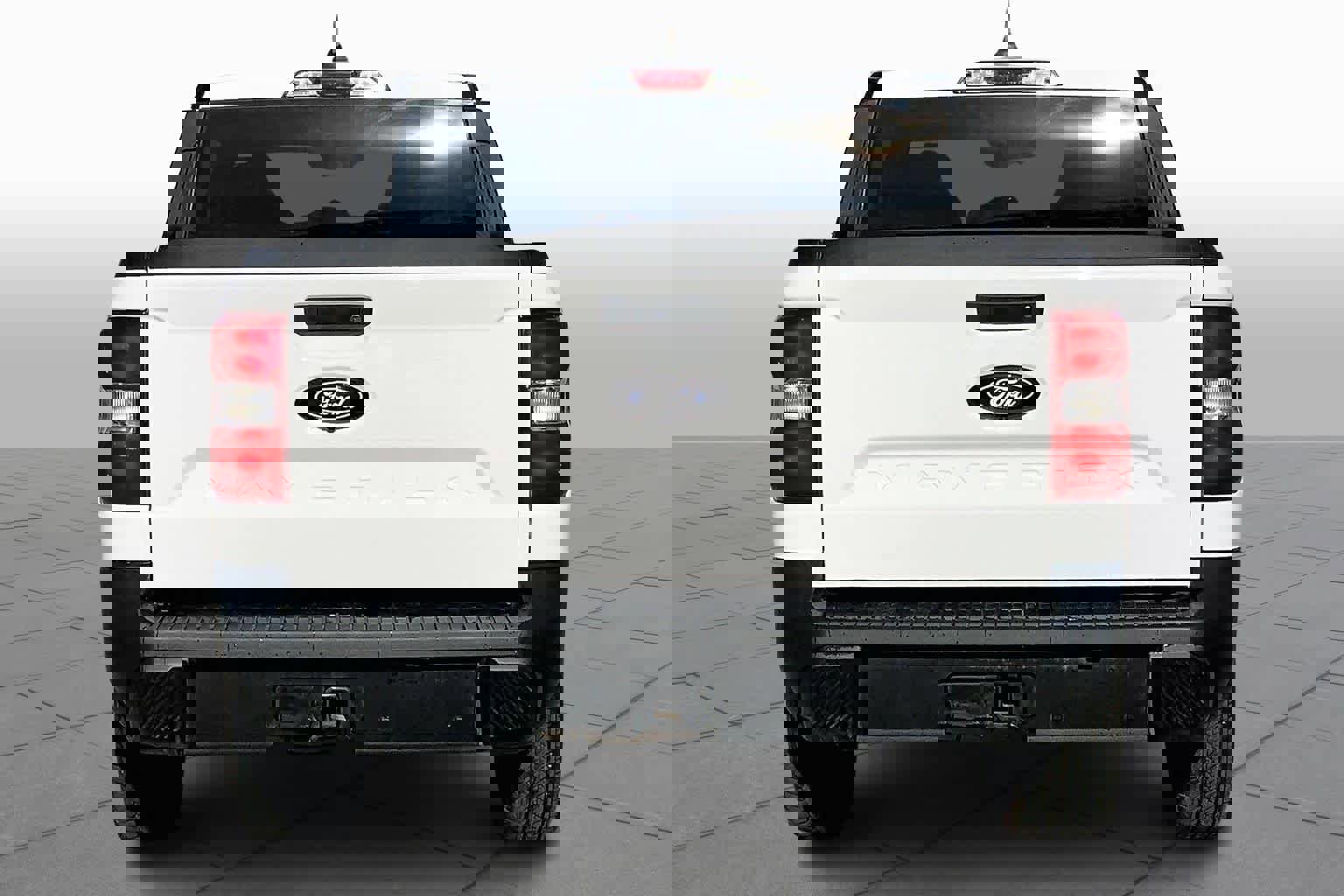 Used 2025 Ford Maverick XLT w/ Equipment Group 302A image 5