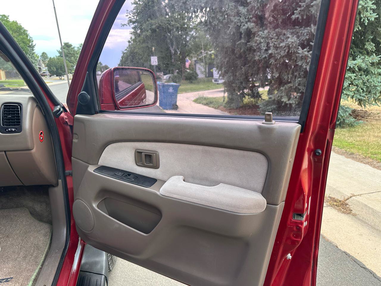 Used 1997 Toyota 4Runner SR5 AWD/4WD image 23