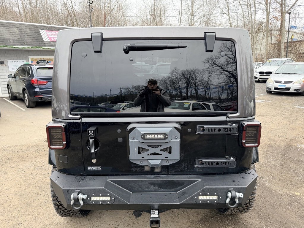 Used 2013 Jeep Wrangler Unlimited Sahara image 6