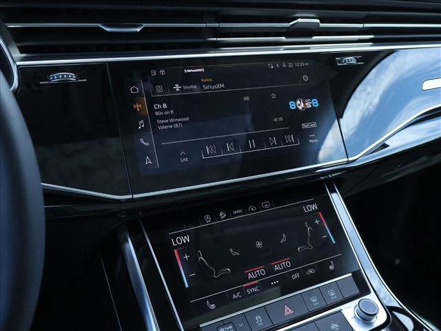 Used 2023 Audi Q7 3.0T Premium w/ Convenience Package AWD/4WD image 16
