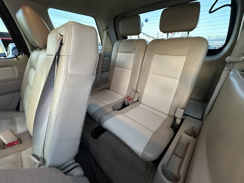 Used 2006 Ford Explorer Eddie Bauer RWD image 15