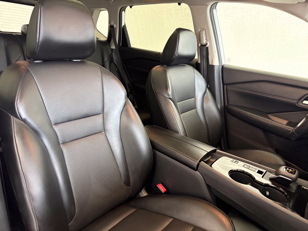 Used 2024 Nissan Rogue SV w/ SV Premium Package FWD image 40