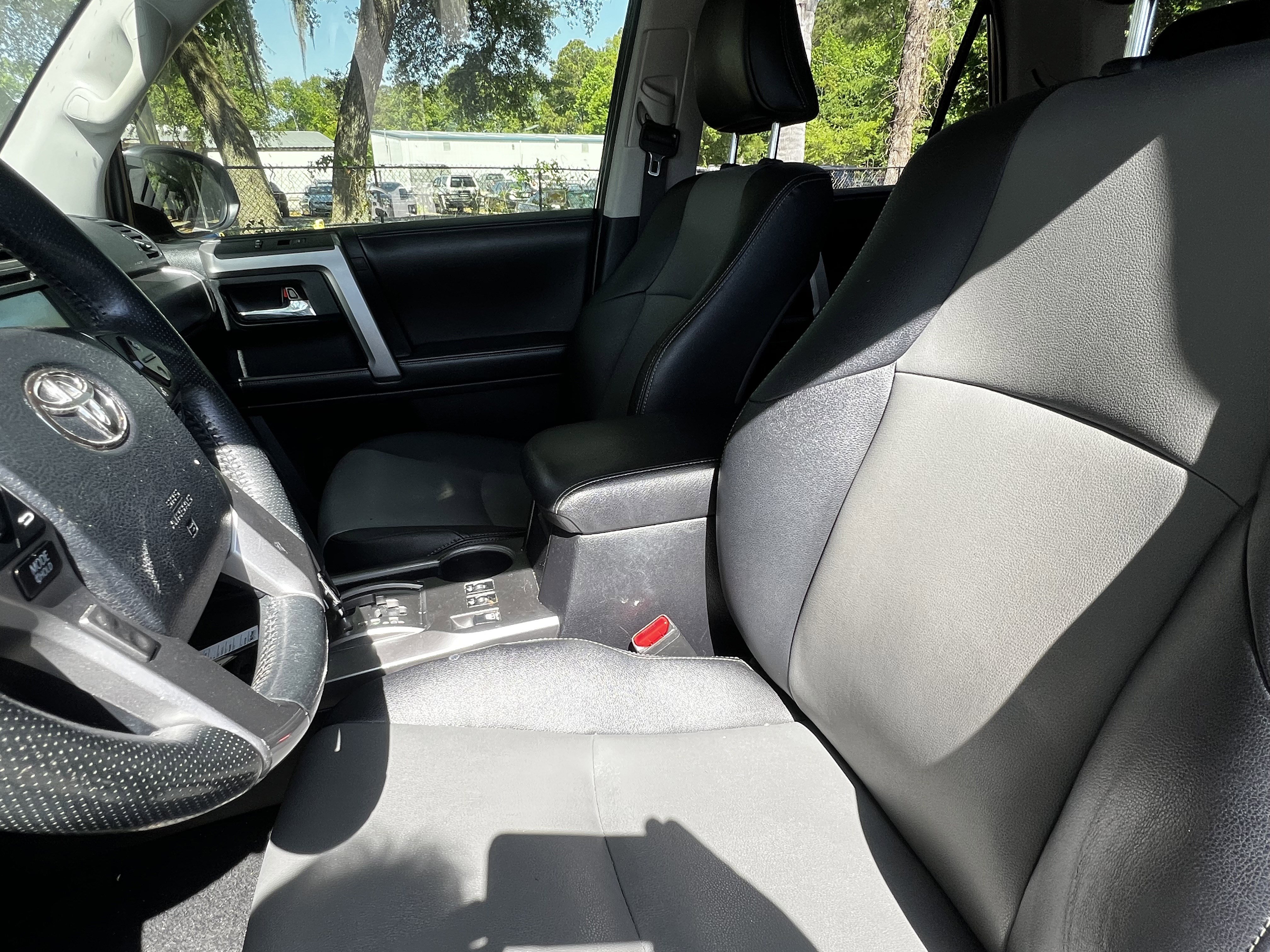 Used 2016 Toyota 4Runner SR5 Premium RWD image 17