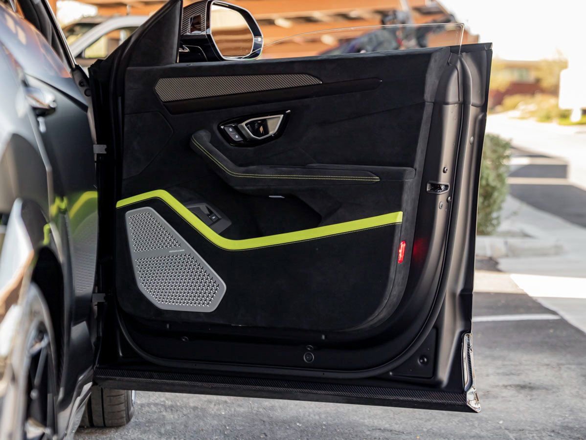 Used 2023 Lamborghini Urus Performante image 28